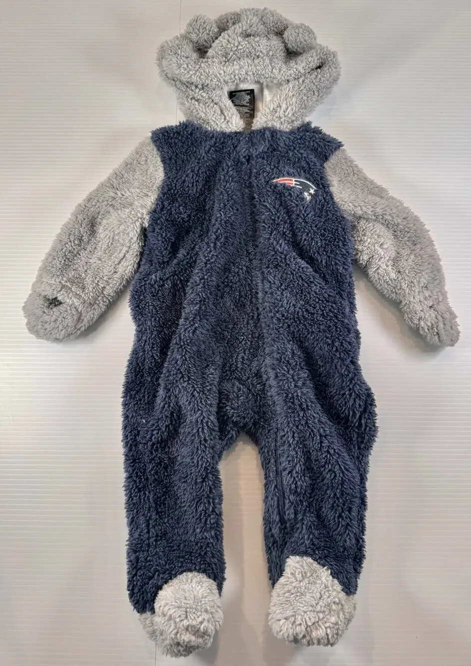Outerstuff New England Patriots Baby 6-9M Game Nap Teddy Sherpa Fleece Bunting